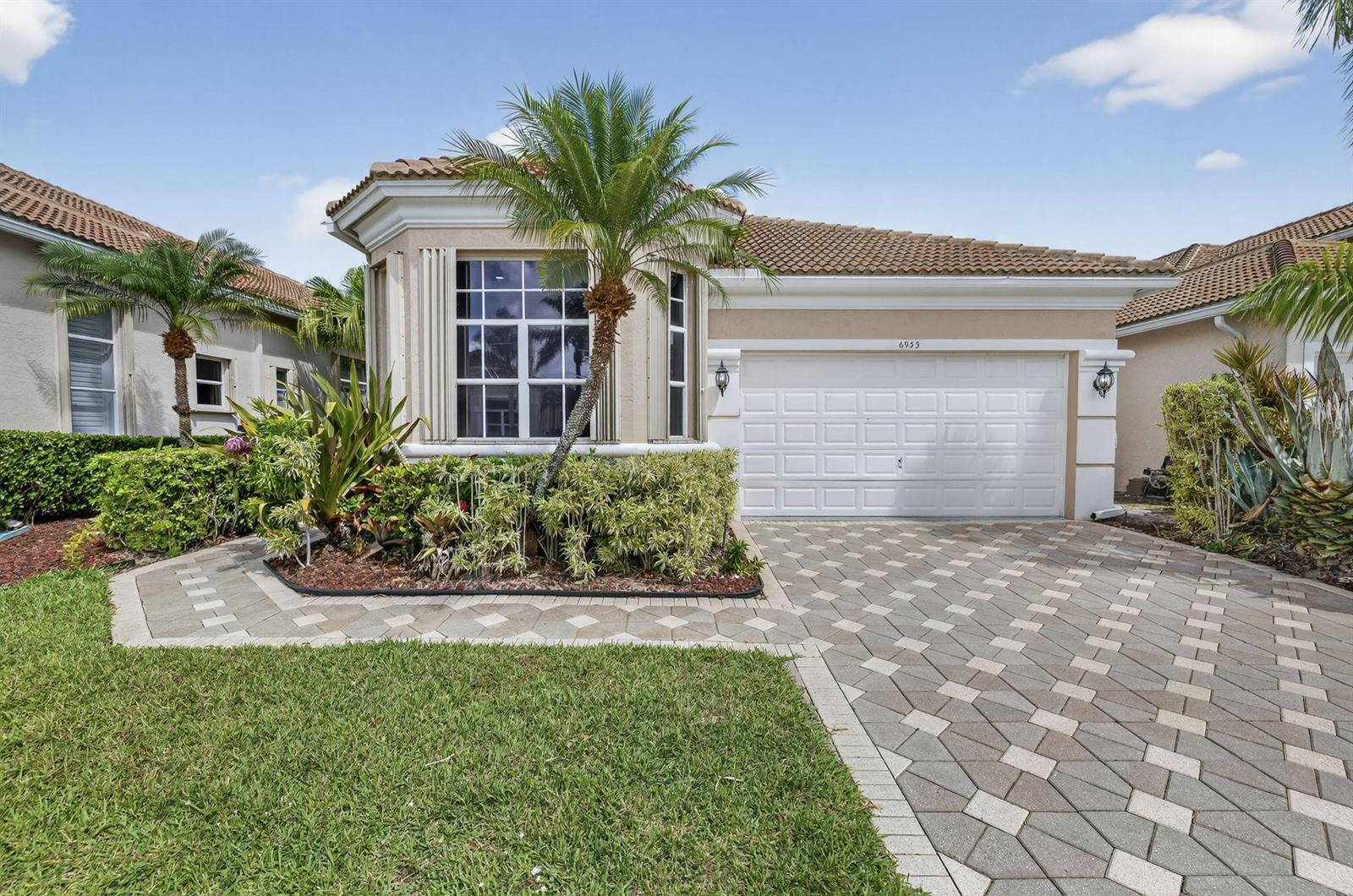 6935 Fairway Lakes Drive, Boynton Beach FL 33472 photo 4