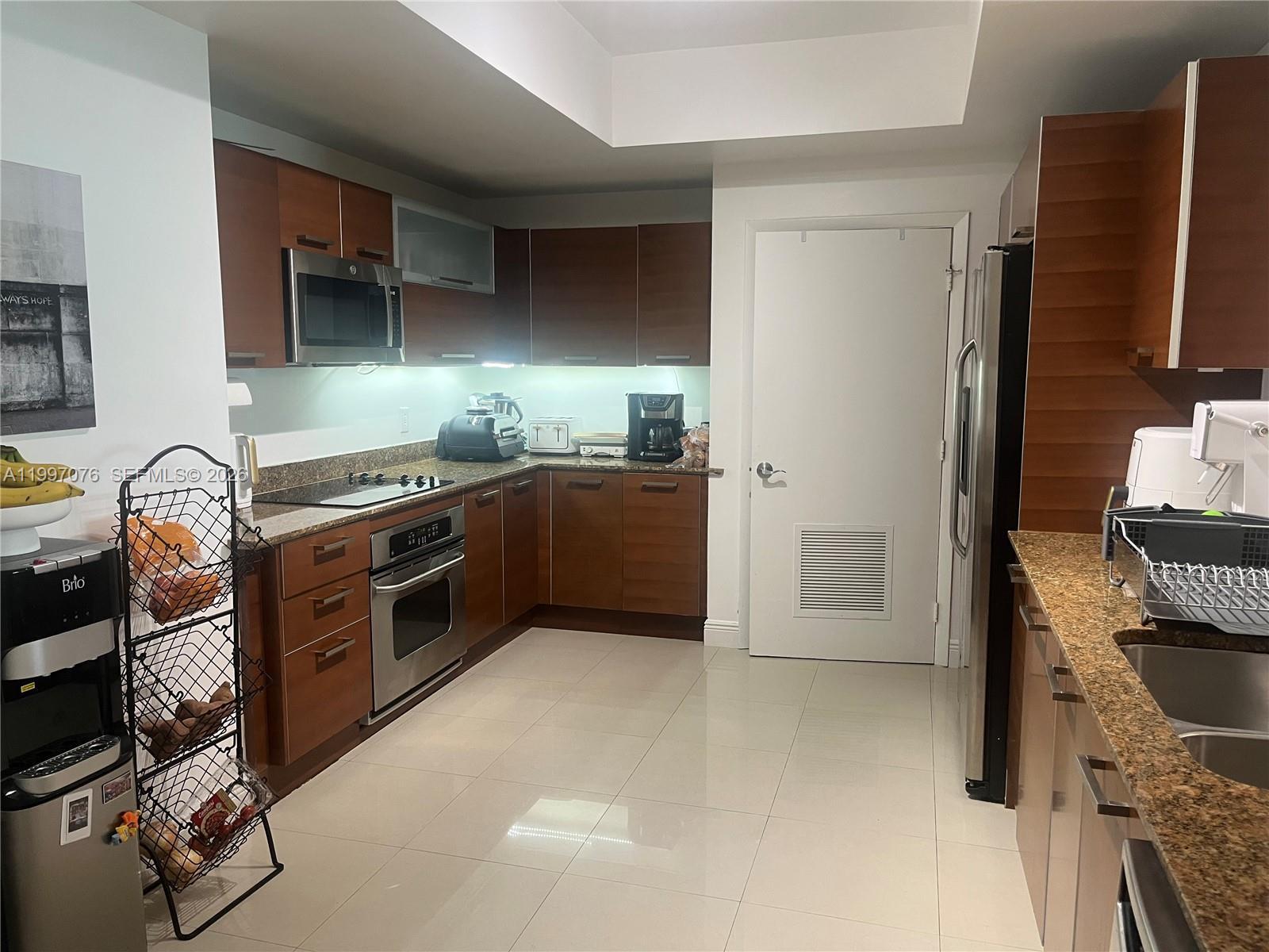 3330 NE 190th St # 1615, Aventura FL 33180 photo 3