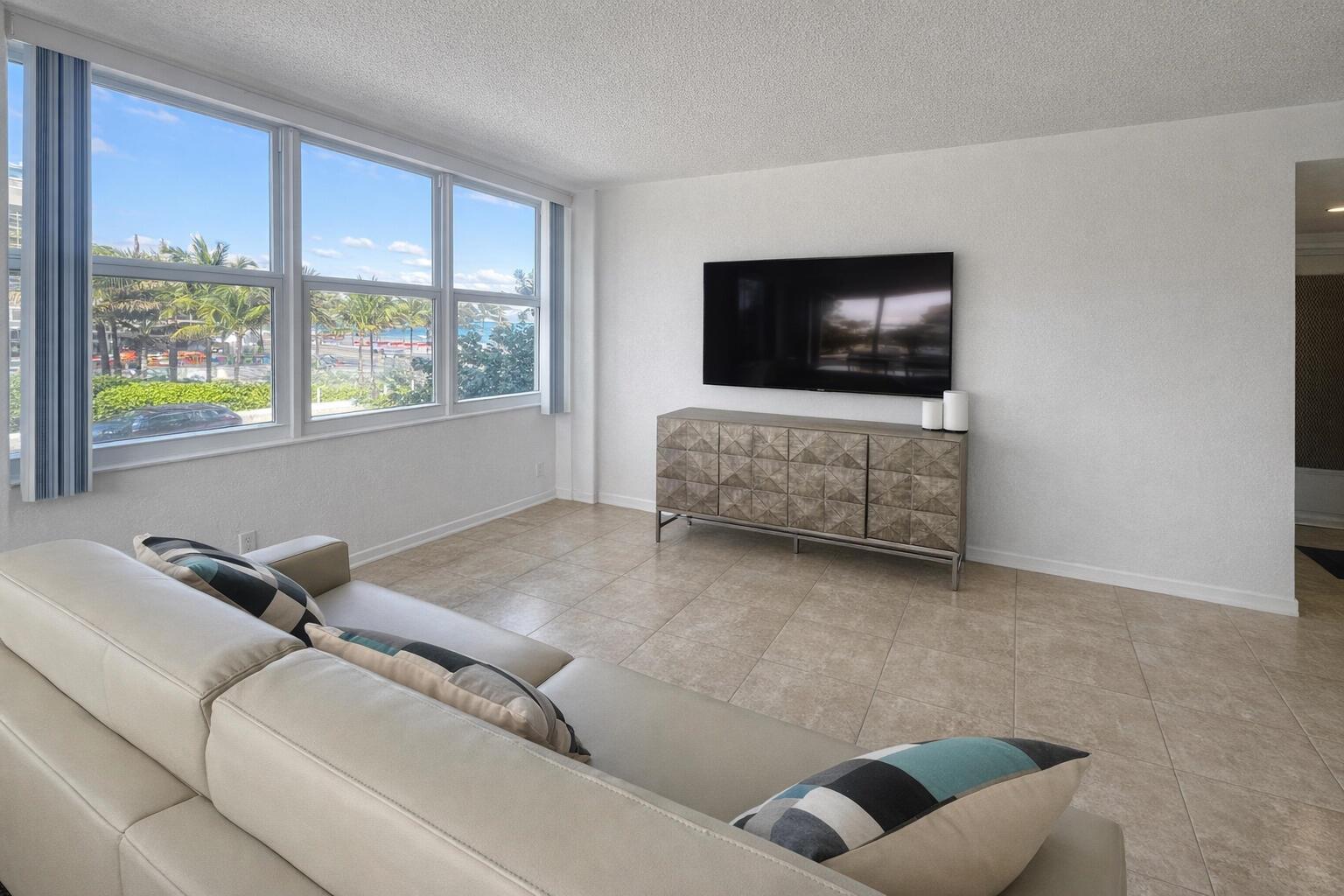 345 N Fort Lauderdale Beach Boulevard # 201, Fort Lauderdale FL 33304 photo 4
