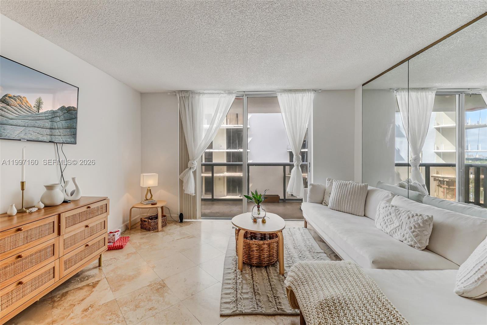 6039 Collins Ave # 1607, Miami Beach FL 33140 photo 4