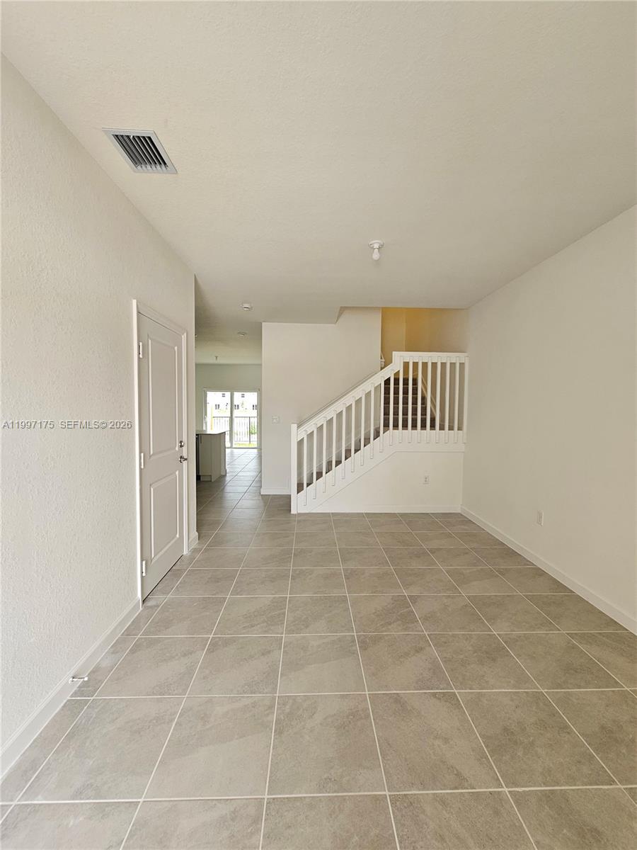 2739 SE 25th Ave, Homestead FL 33035 photo 4