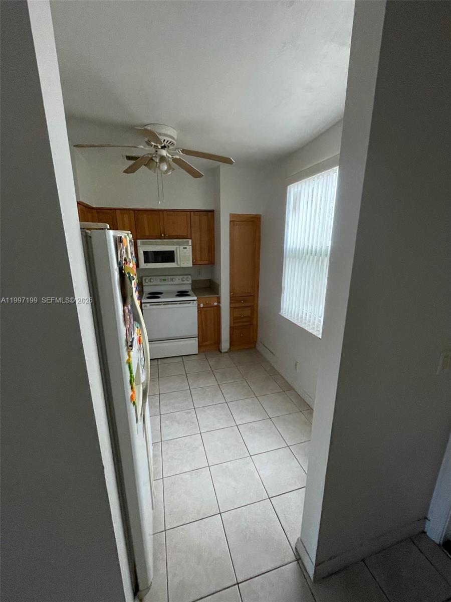 870 NE 212th Ter # 3, Miami FL 33179 photo 3