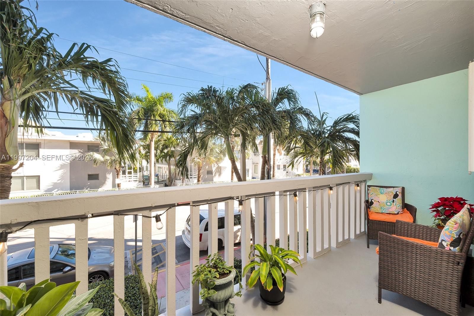 7620 Carlyle Ave # 204, Miami Beach FL 33141 photo 3
