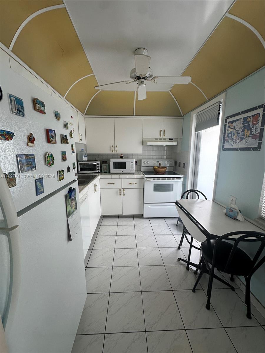1445 Atlantic Shores Blvd # 307, Hallandale Beach FL 33009 photo 2