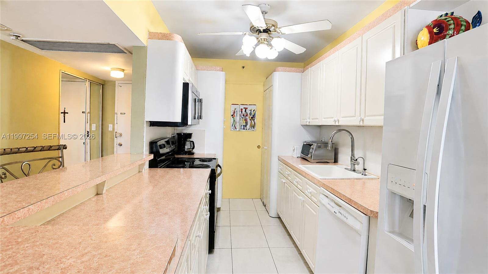 100 Lincoln Rd # 422, Miami Beach FL 33139 photo 4