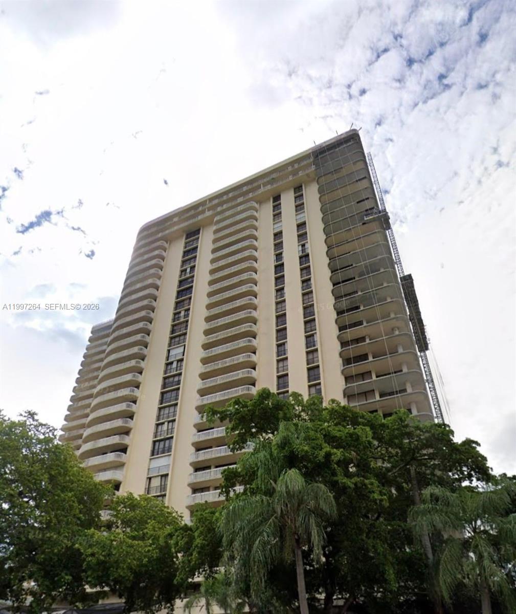 19355 Turnberry Way # 16L, Aventura FL 33180 photo 2