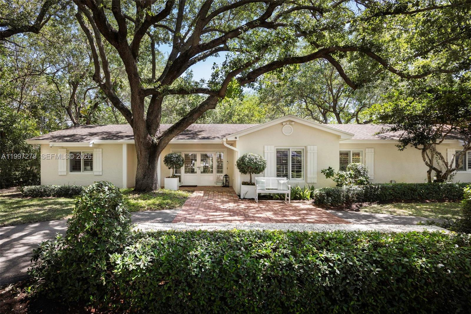 16167 SW 74th Pl, Palmetto Bay FL 33157