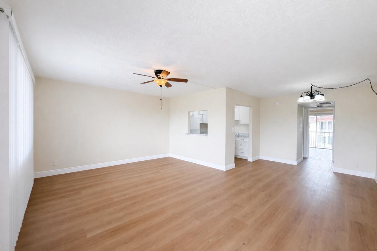 700 Village Green Court # 316, Palm Springs FL 33461 photo 2