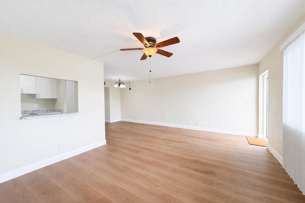 700 Village Green Court # 316, Palm Springs FL 33461 photo 4