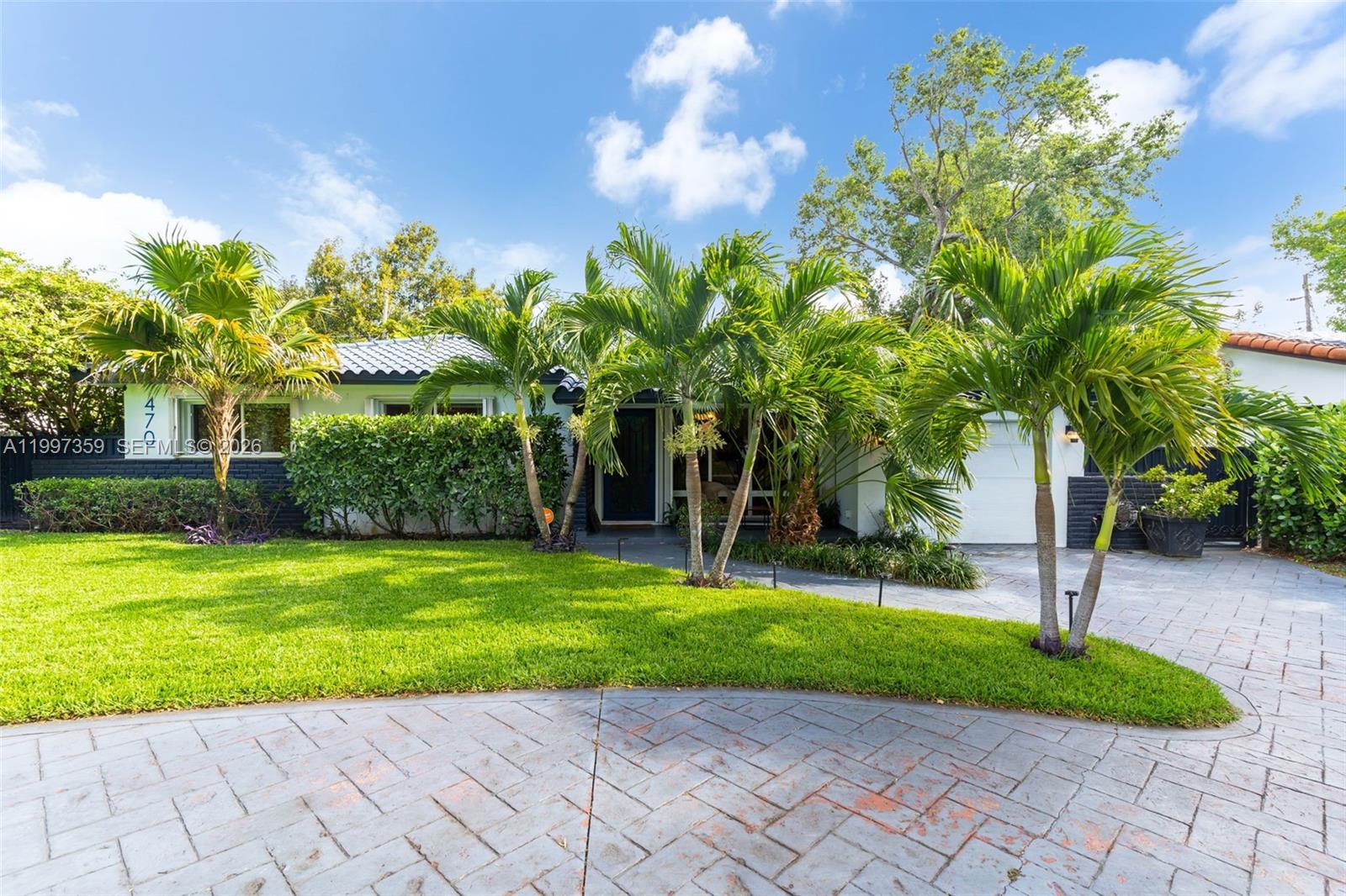 470 NW 88th Ter, El Portal FL 33150 photo 2
