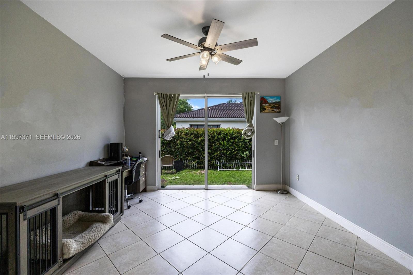 990 NE 42nd Pl, Homestead FL 33033 photo 4