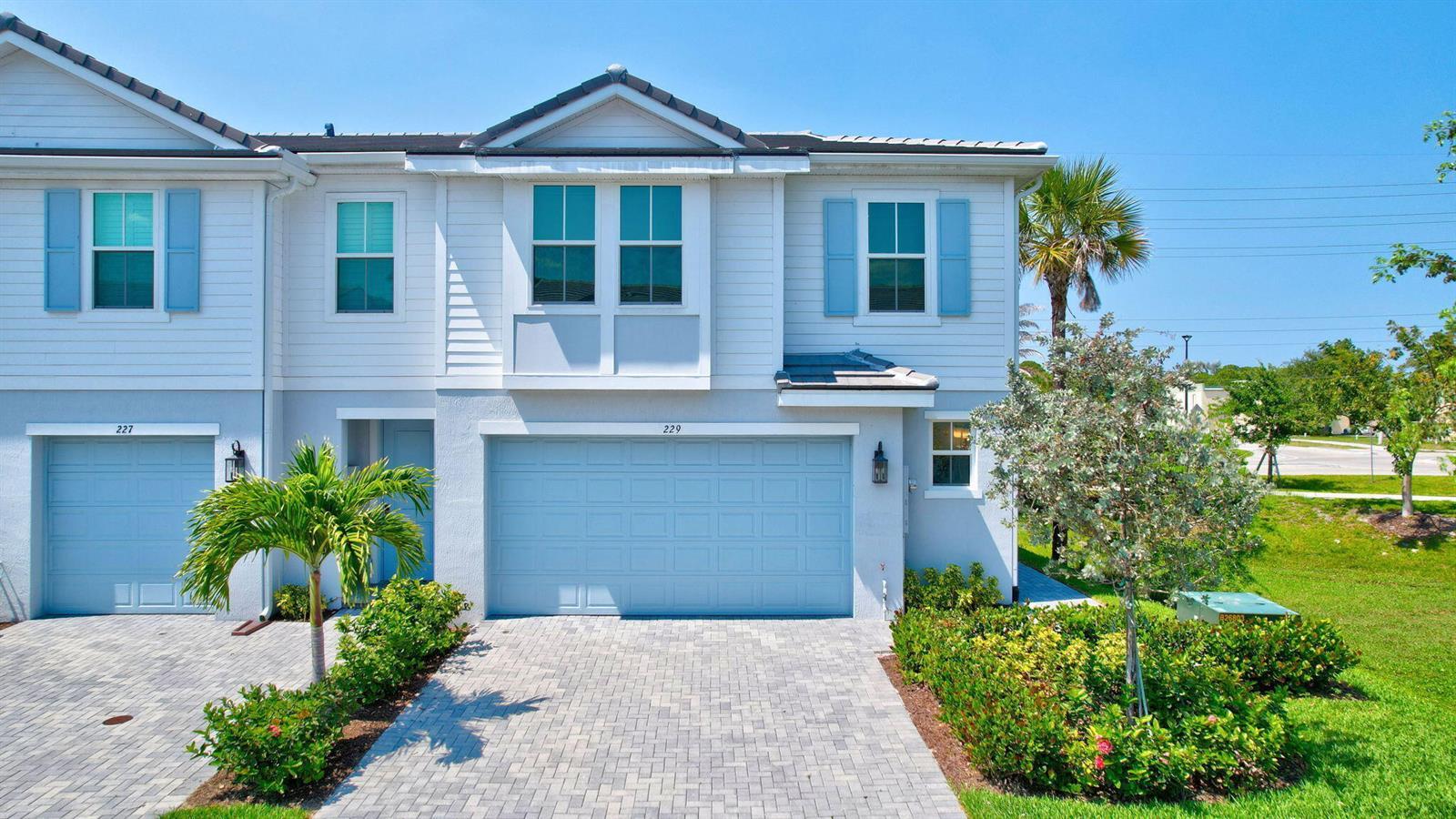 229 Preserve Trail S, Stuart FL 34994 photo 2