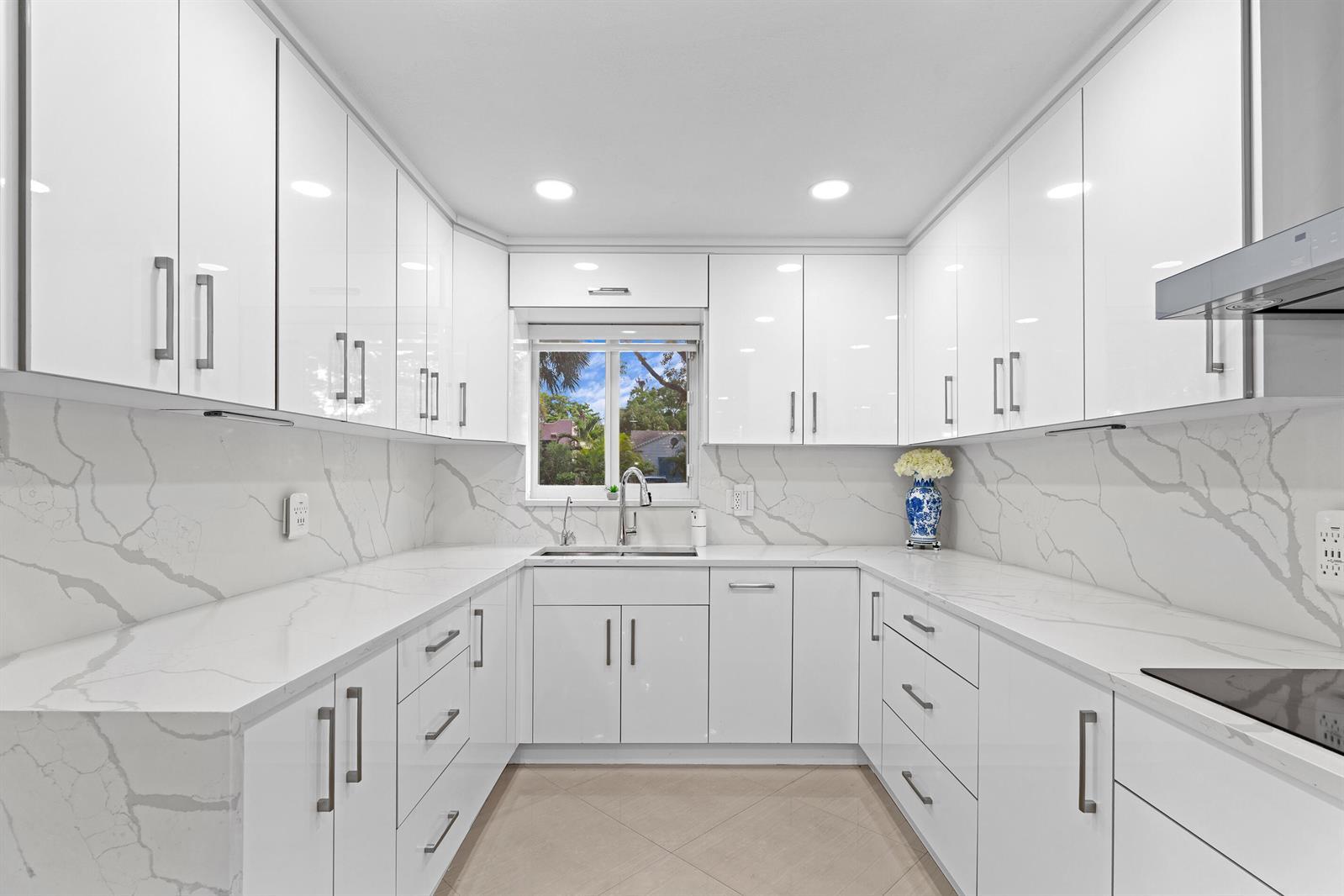 747 Avon Road, West Palm Beach FL 33401 photo 5