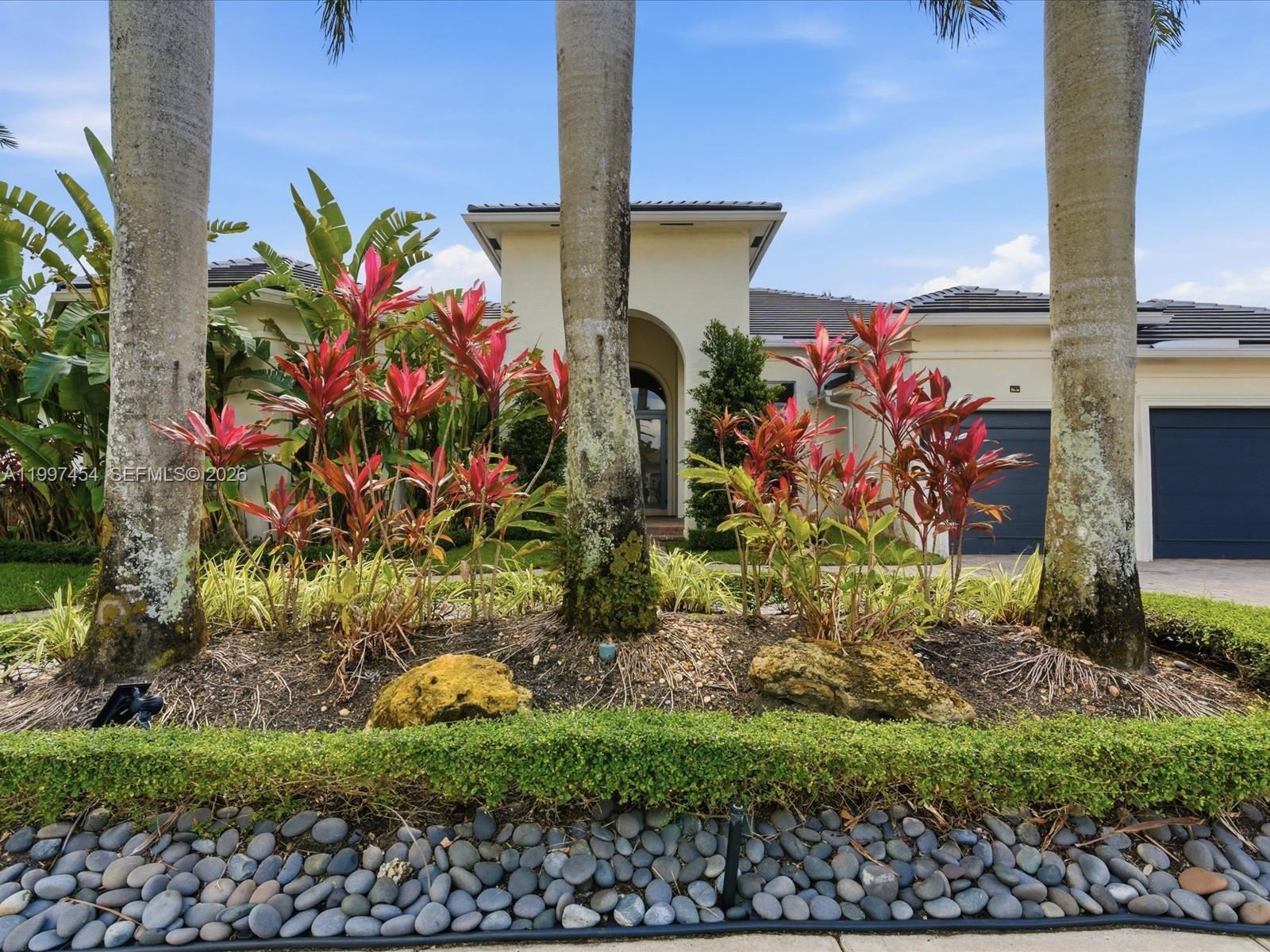 770 Leigh Palm Ave, Plantation FL 33324 photo 2