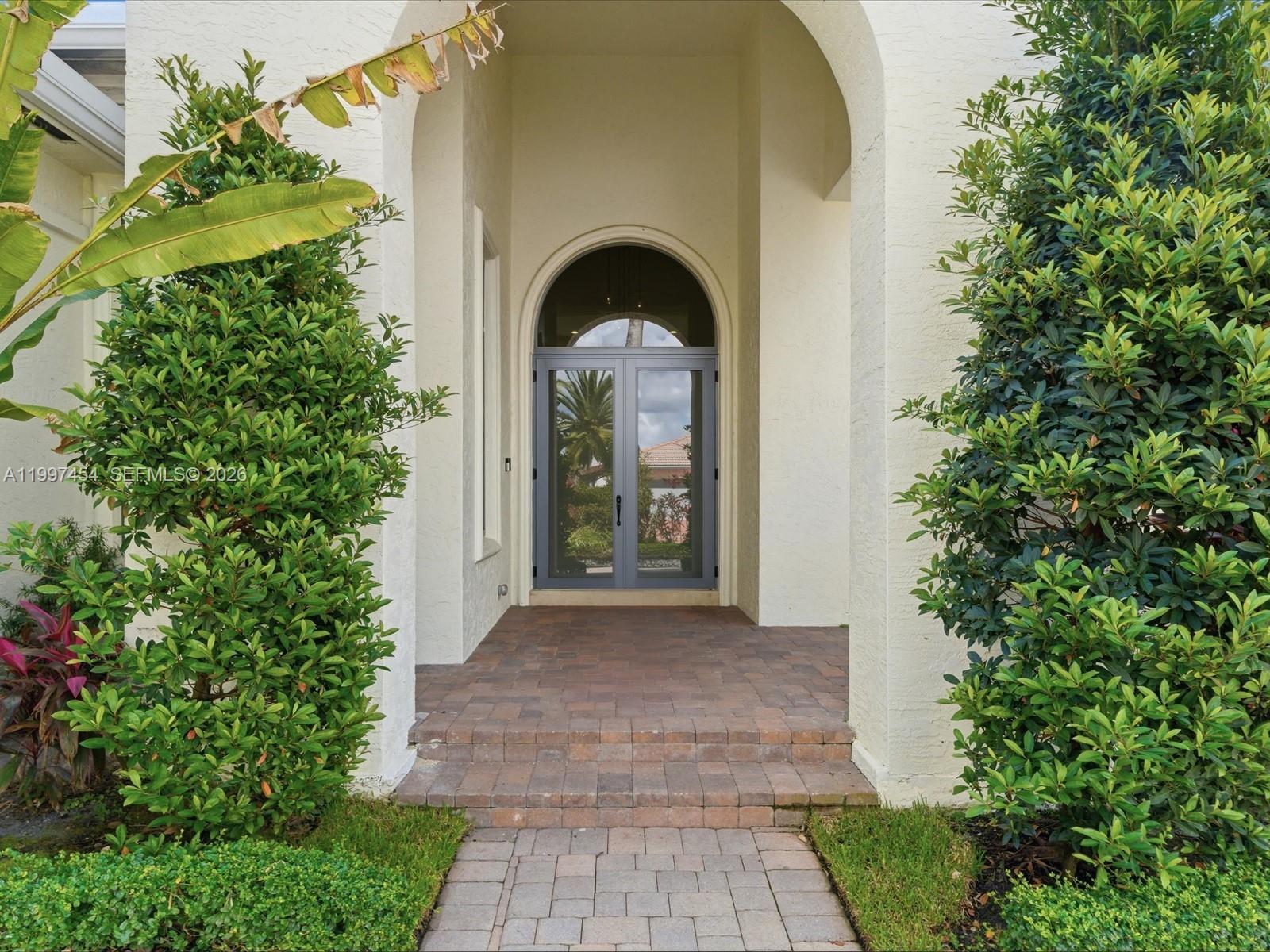 770 Leigh Palm Ave, Plantation FL 33324 photo 4