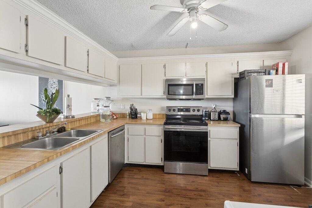 8030 Hampton Boulevard # 404, North Lauderdale FL 33068 photo 4