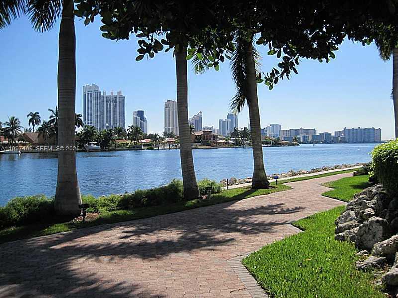 3600 MYSTIC POINTE DR # 1504, Aventura FL 33180 photo 5