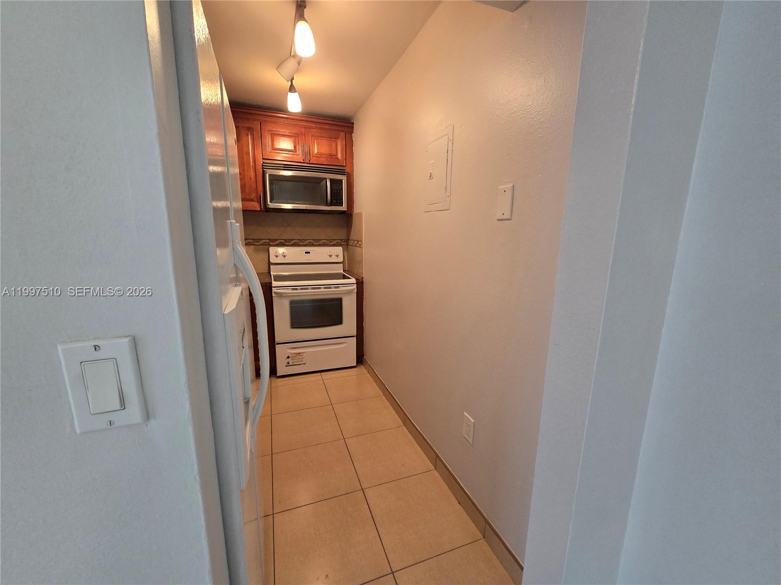 4845 NW 7th St # 5, Miami FL 33126 photo 2
