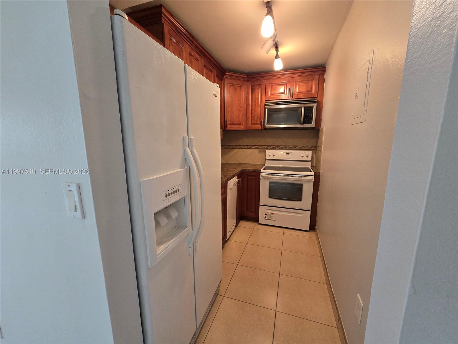 4845 NW 7th St # 5, Miami FL 33126