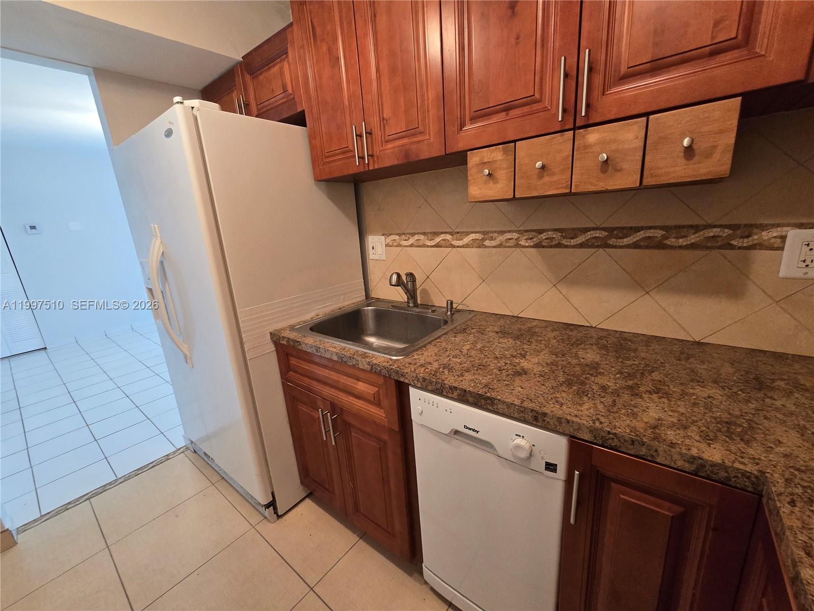 4845 NW 7th St # 5, Miami FL 33126 photo 5