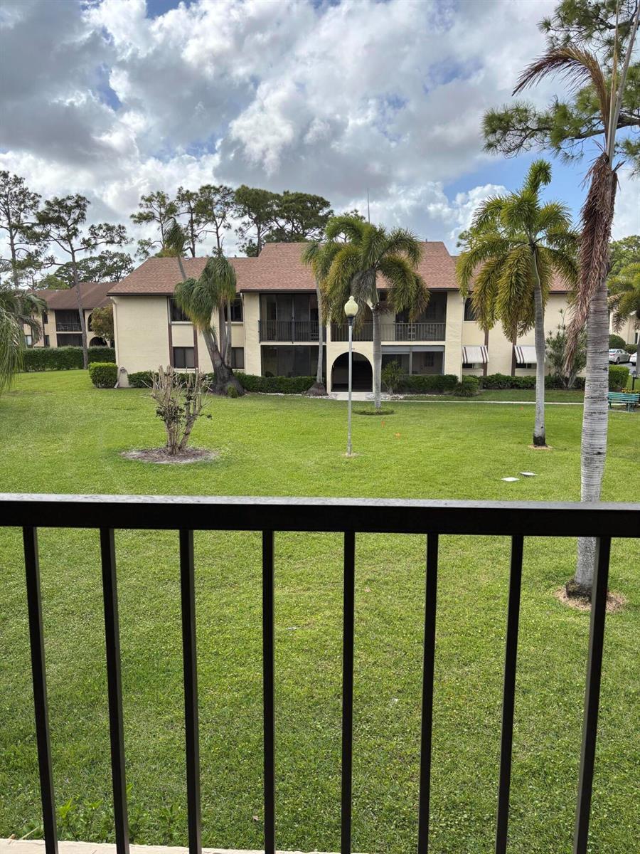 331 Knotty Pine Circle # 2, FL 33463 photo 4