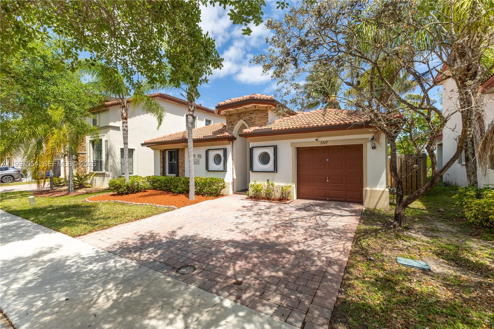 3747 SE 5th Ct, Homestead FL 33033 photo 2