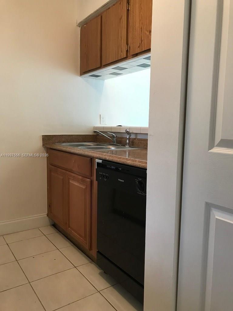 10165 Twin Lakes Dr # F, Coral Springs FL 33071 photo 5