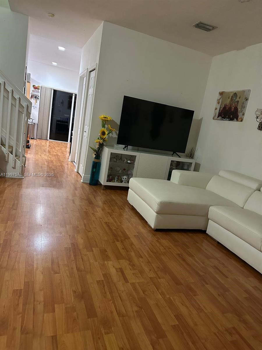 1612 SE 30th St, Homestead FL 33035 photo 5