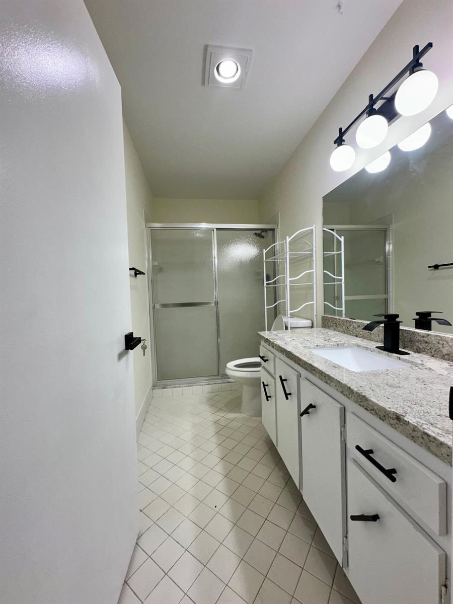 8076 Ambach Way, Hypoluxo FL 33462 photo 4