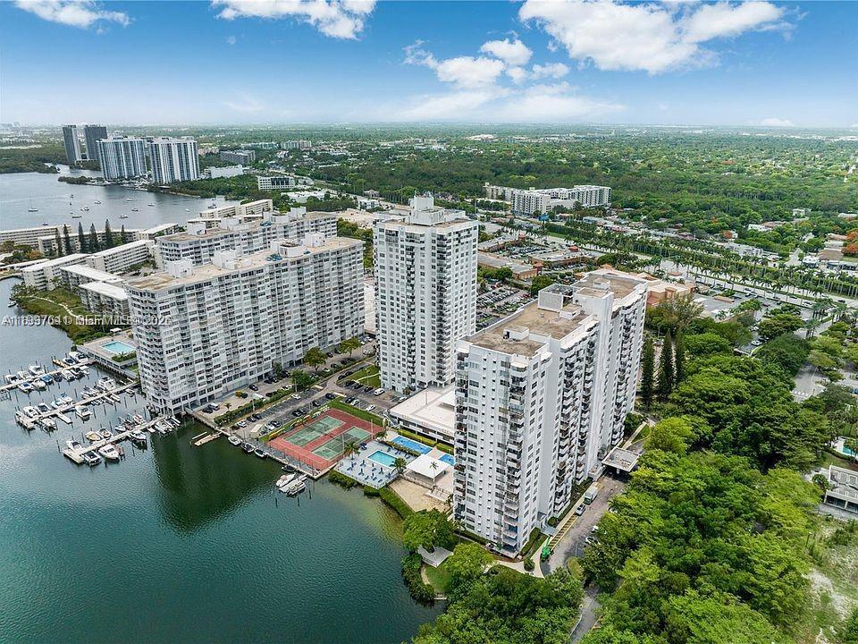 2750 NE 183rd St # 801, Aventura FL 33160 photo 2