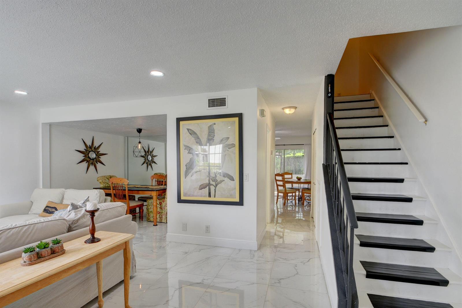 11862 E Brier Patch Ct Court, Wellington FL 33414 photo 4