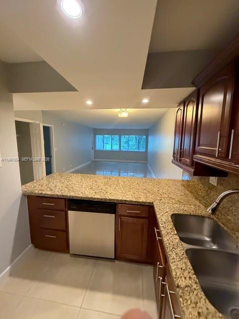 100 Lakeview Dr # 115, Weston FL 33326 photo 3