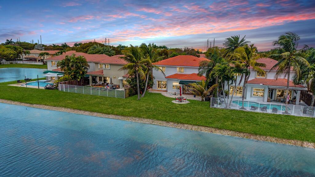 11018 NW 47th Terrace, Doral FL 33178 photo 2