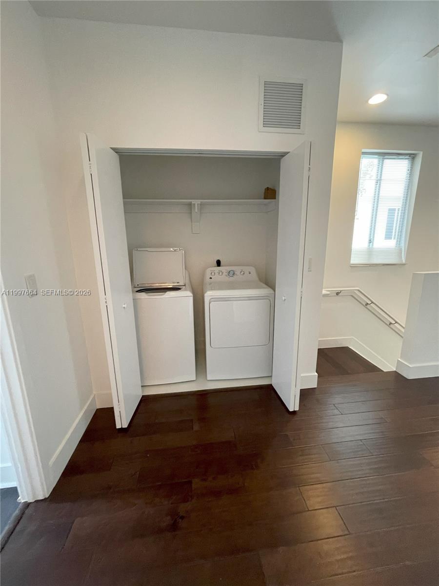 2621 NE 212th Ter # 211, Miami FL 33180 photo 3