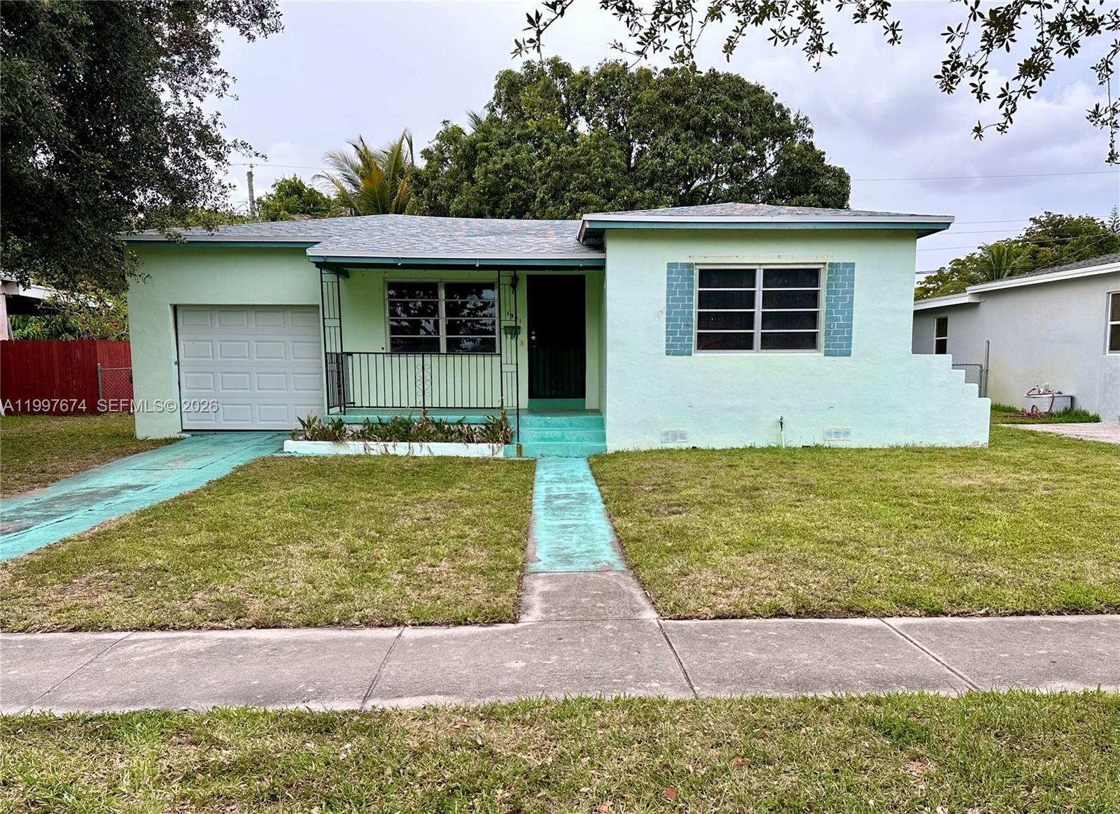 1941 NE 157th Ter, North Miami Beach FL 33162