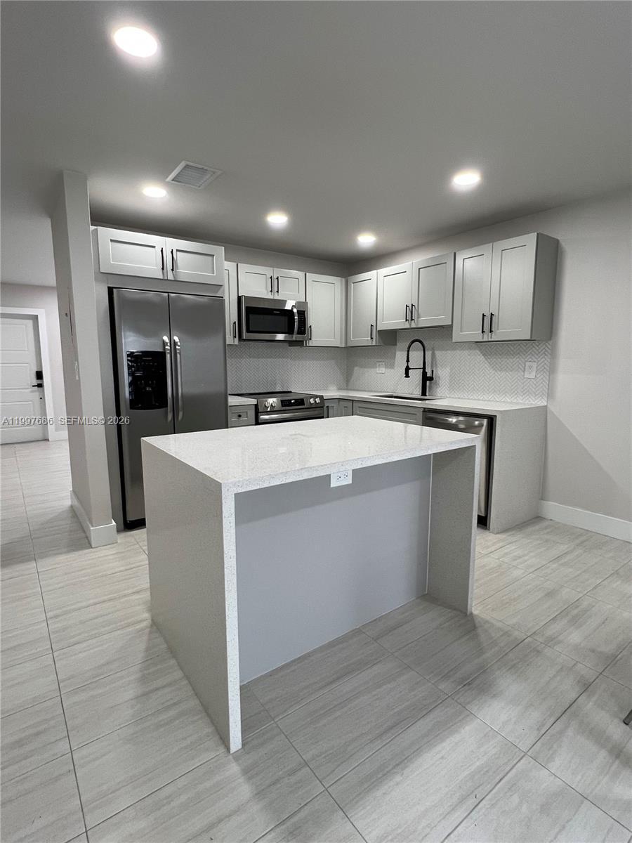 3826 SW 107th Ave # 2, Miami FL 33165 photo 2