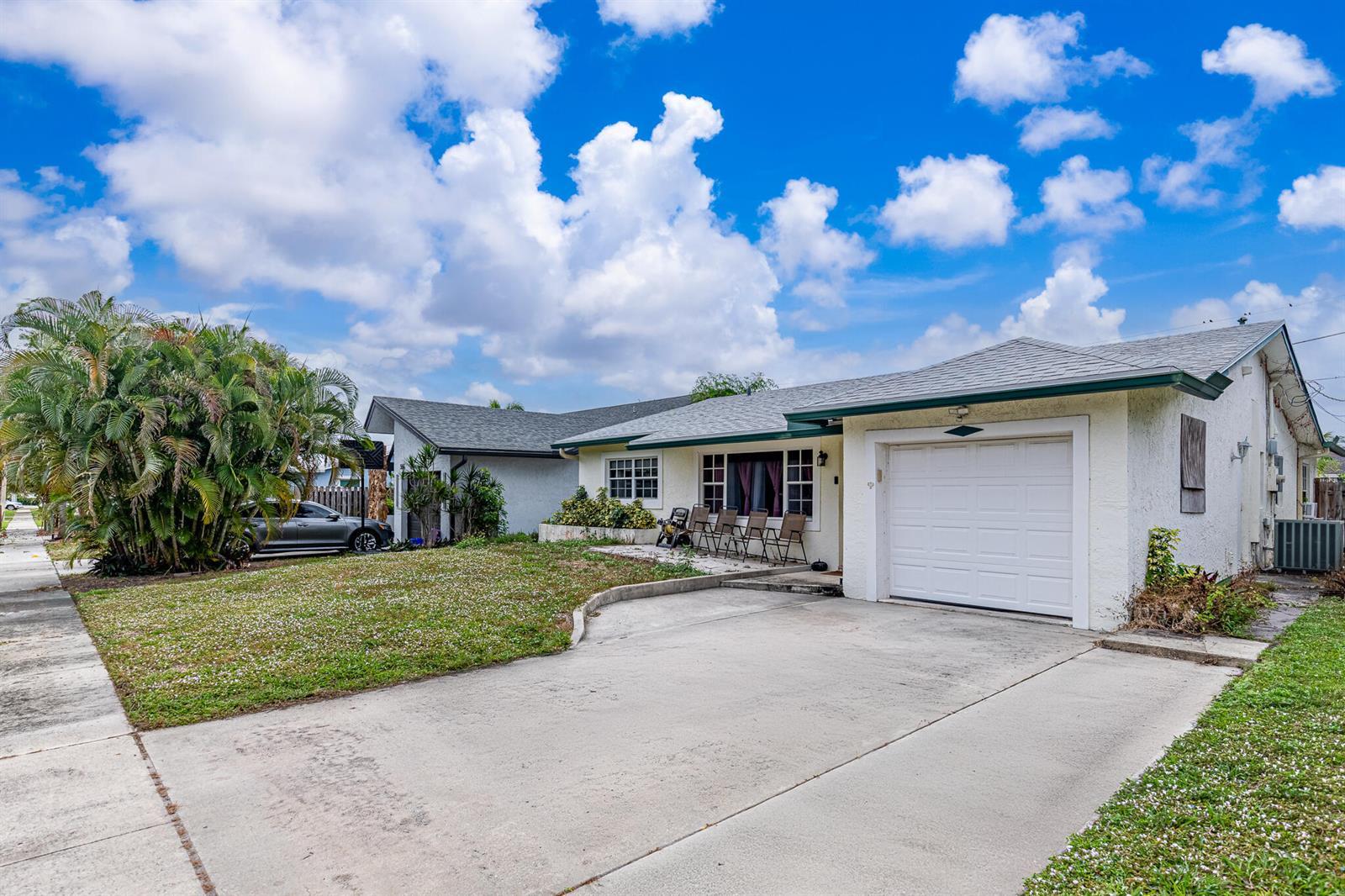 564 NW 55th Street, Boca Raton FL 33487 photo 3
