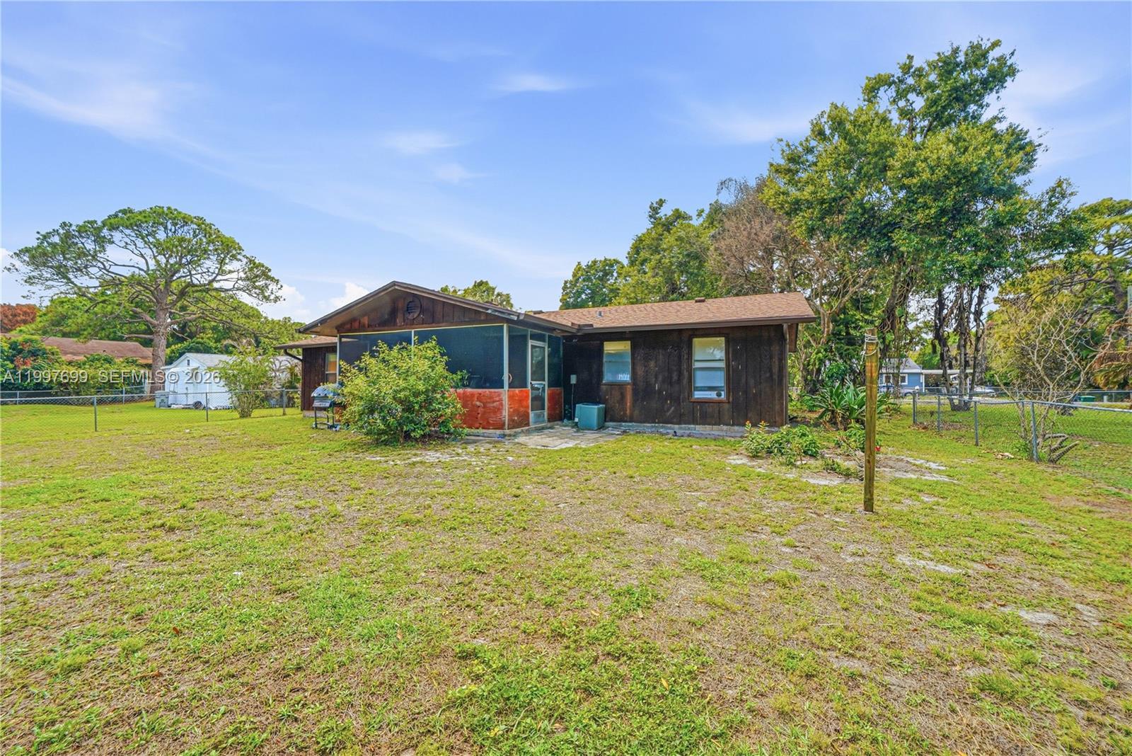 1910 S 34th St, Fort Pierce FL 34947 photo 2