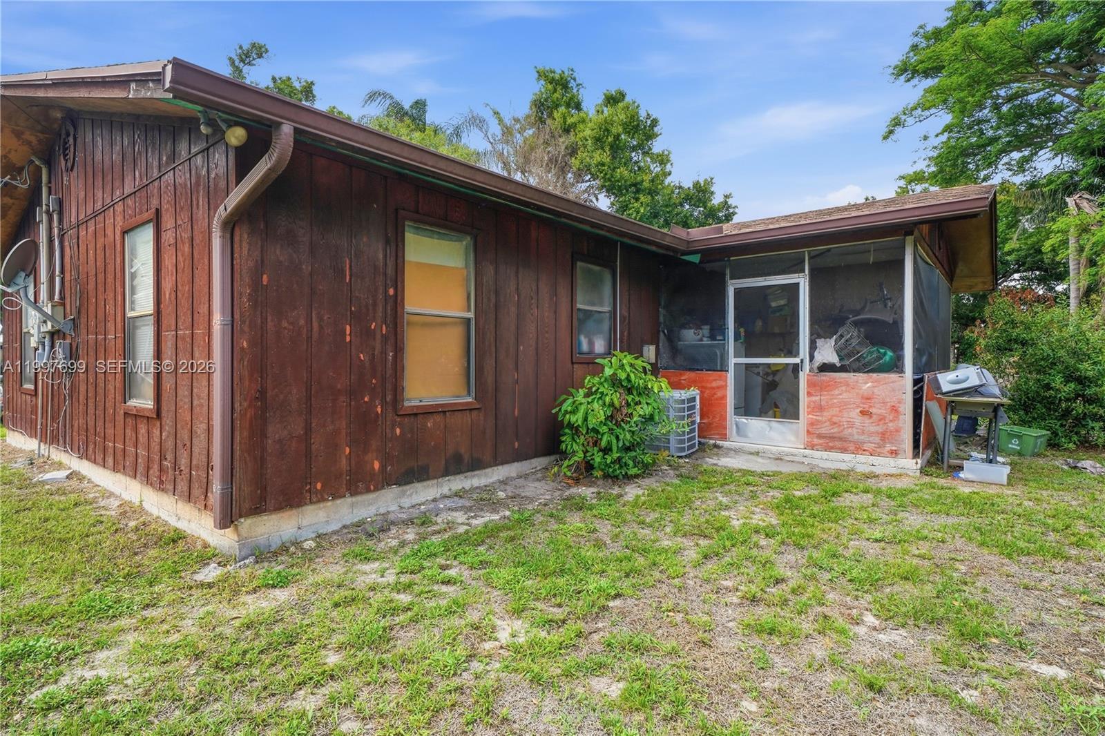 1910 S 34th St, Fort Pierce FL 34947 photo 4
