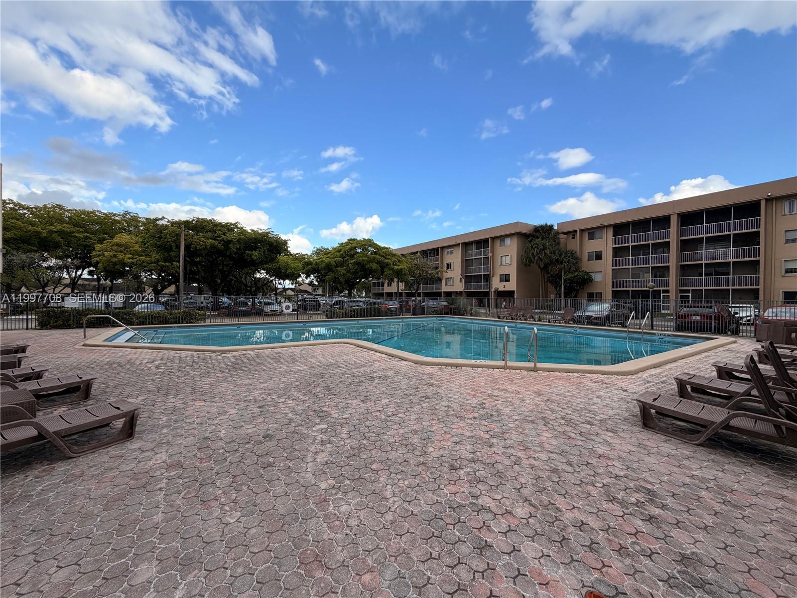 17000 NW 67th Ave # 115, Hialeah FL 33015 photo 3