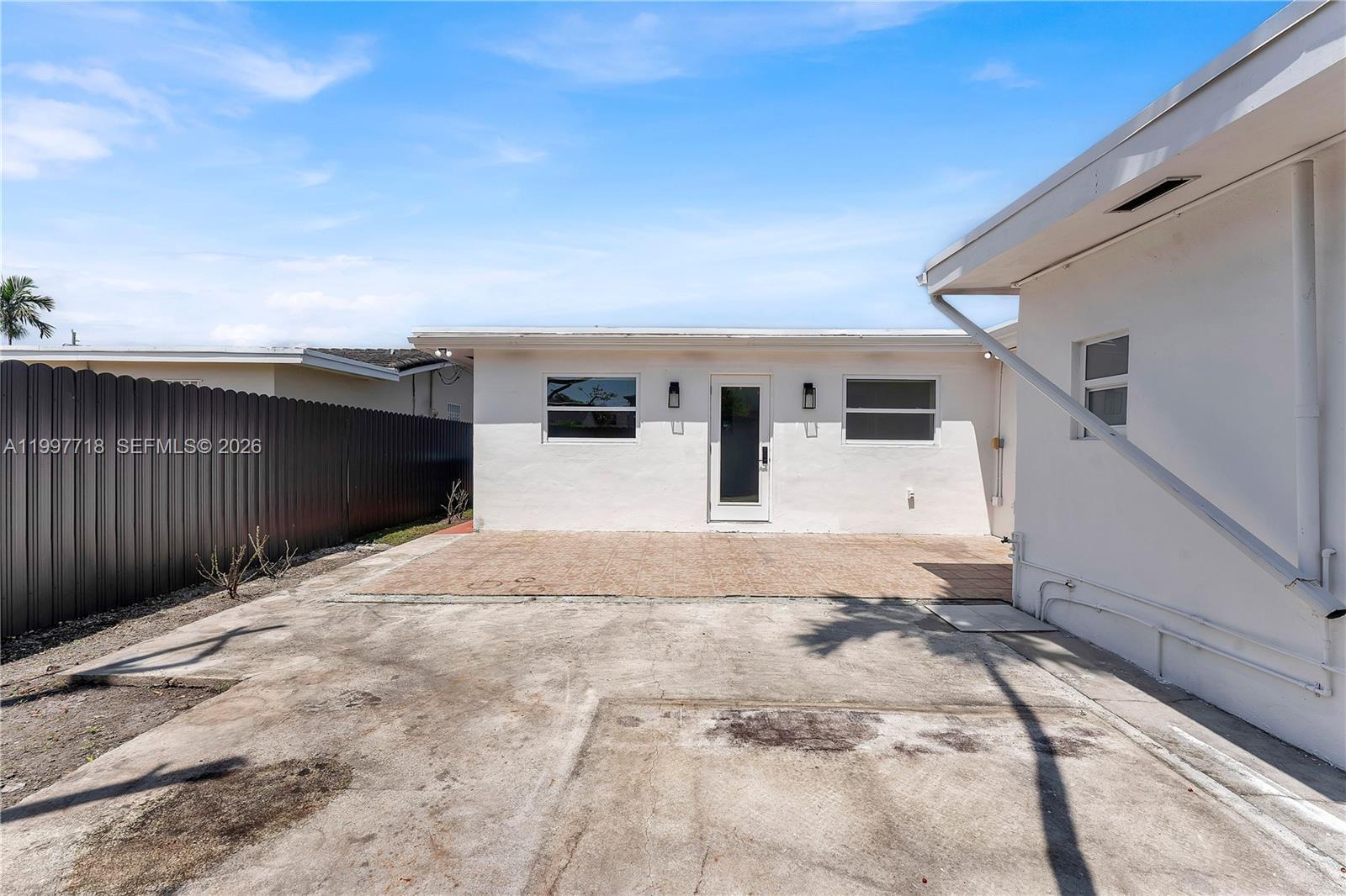 3827 SW 88th Ct, Miami FL 33165 photo 4