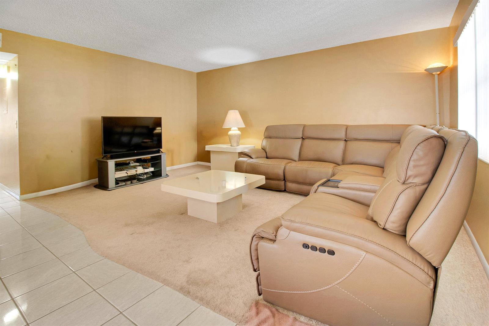 525 Capri K, Delray Beach FL 33484 photo 3