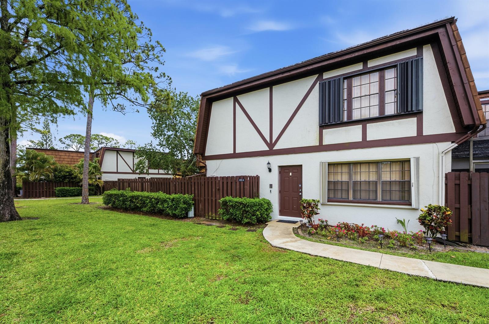 105 Weybridge Circle # A, Royal Palm Beach FL 33411 photo 4