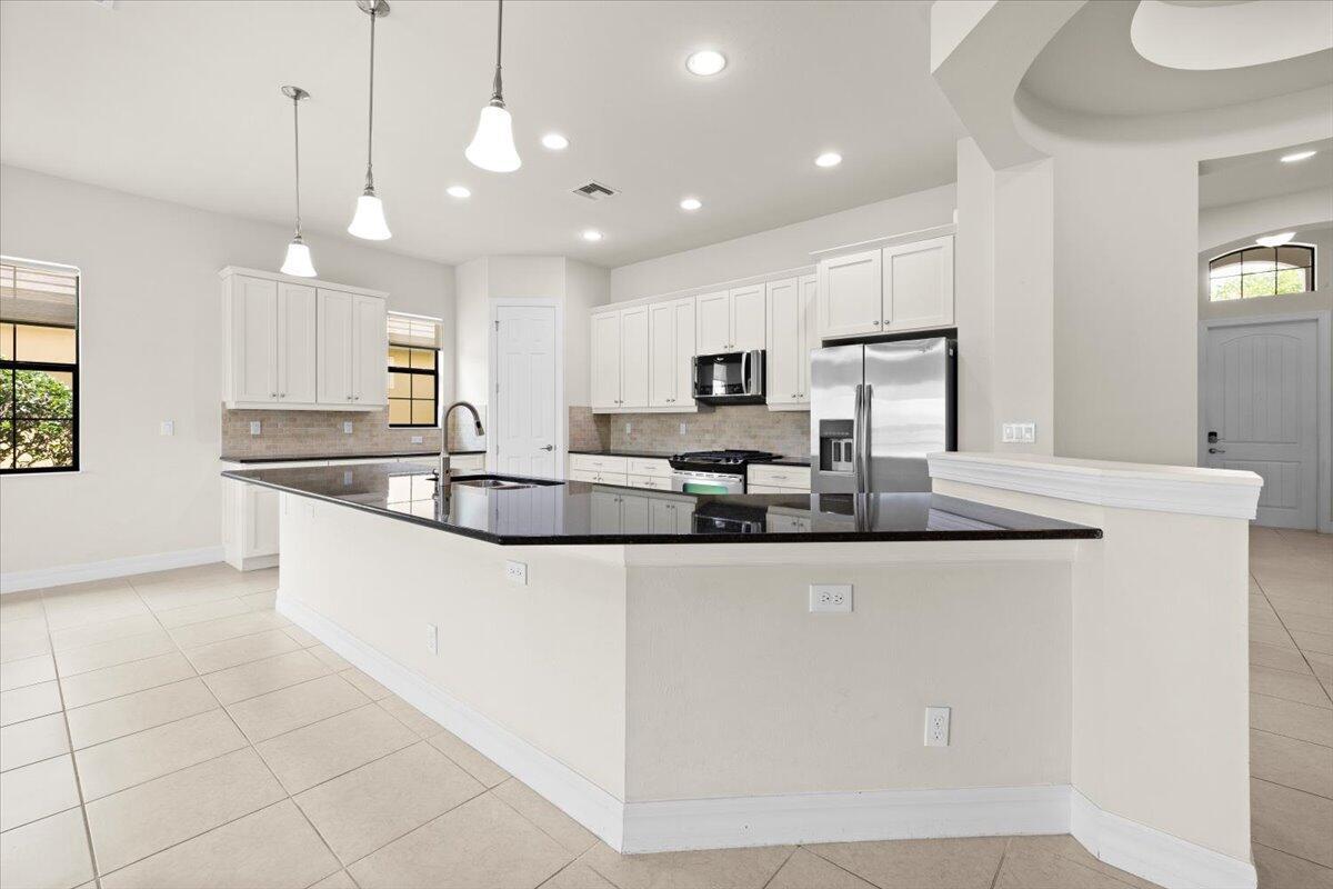 2905 Siena Circle, Wellington FL 33414 photo 5