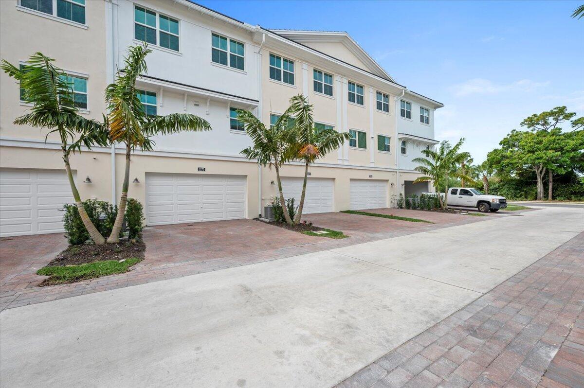 5273 Beckman Terrace, Palm Beach Gardens FL 33418 photo 3