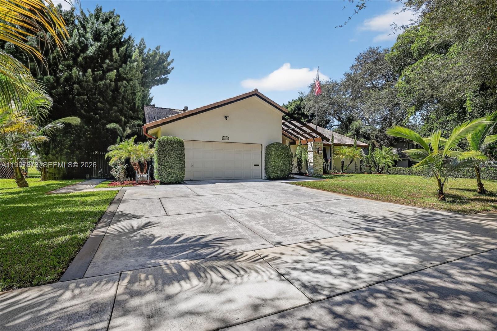 8860 SW 49th Ct, Cooper City FL 33328 photo 3