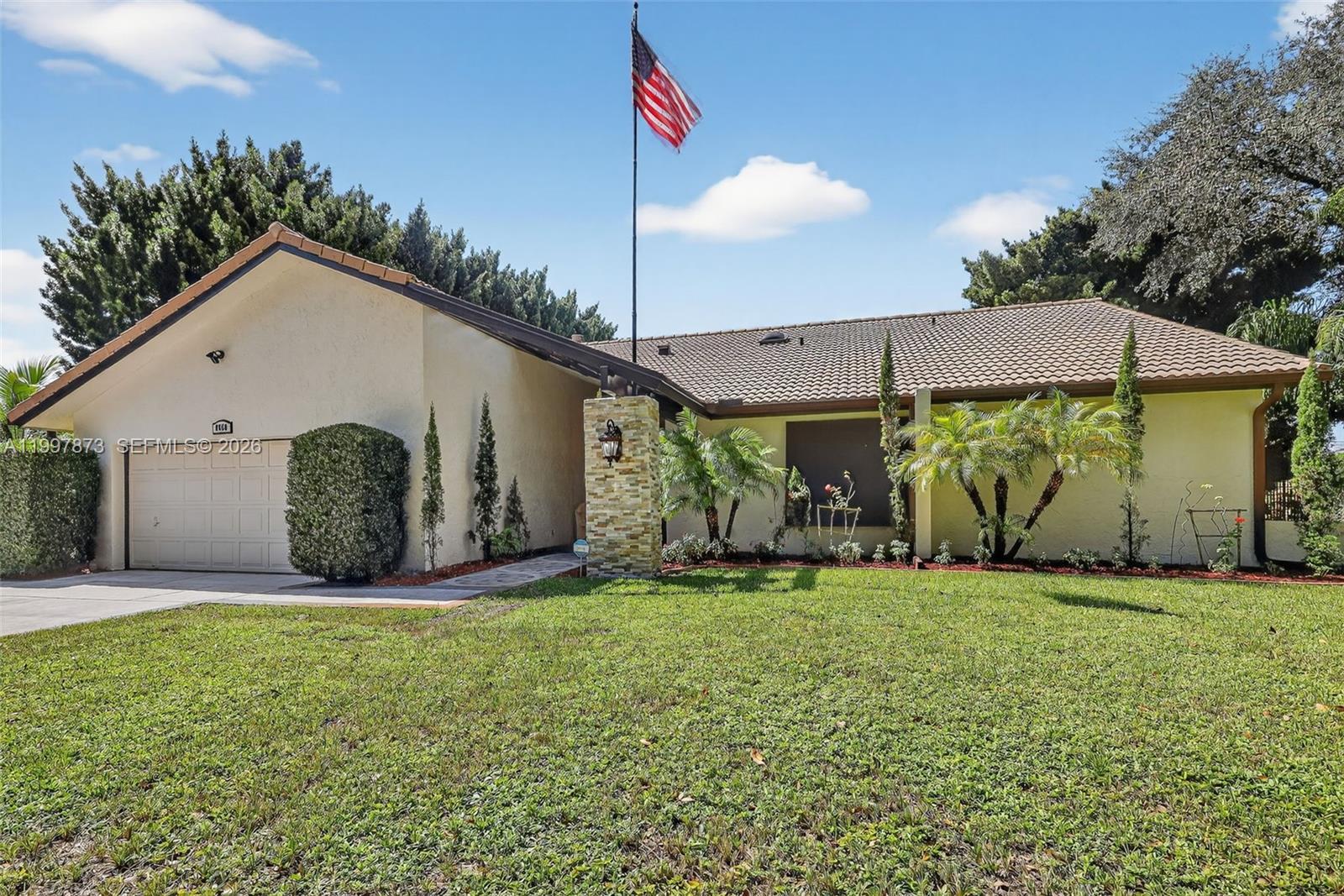 8860 SW 49th Ct, Cooper City FL 33328 photo 4