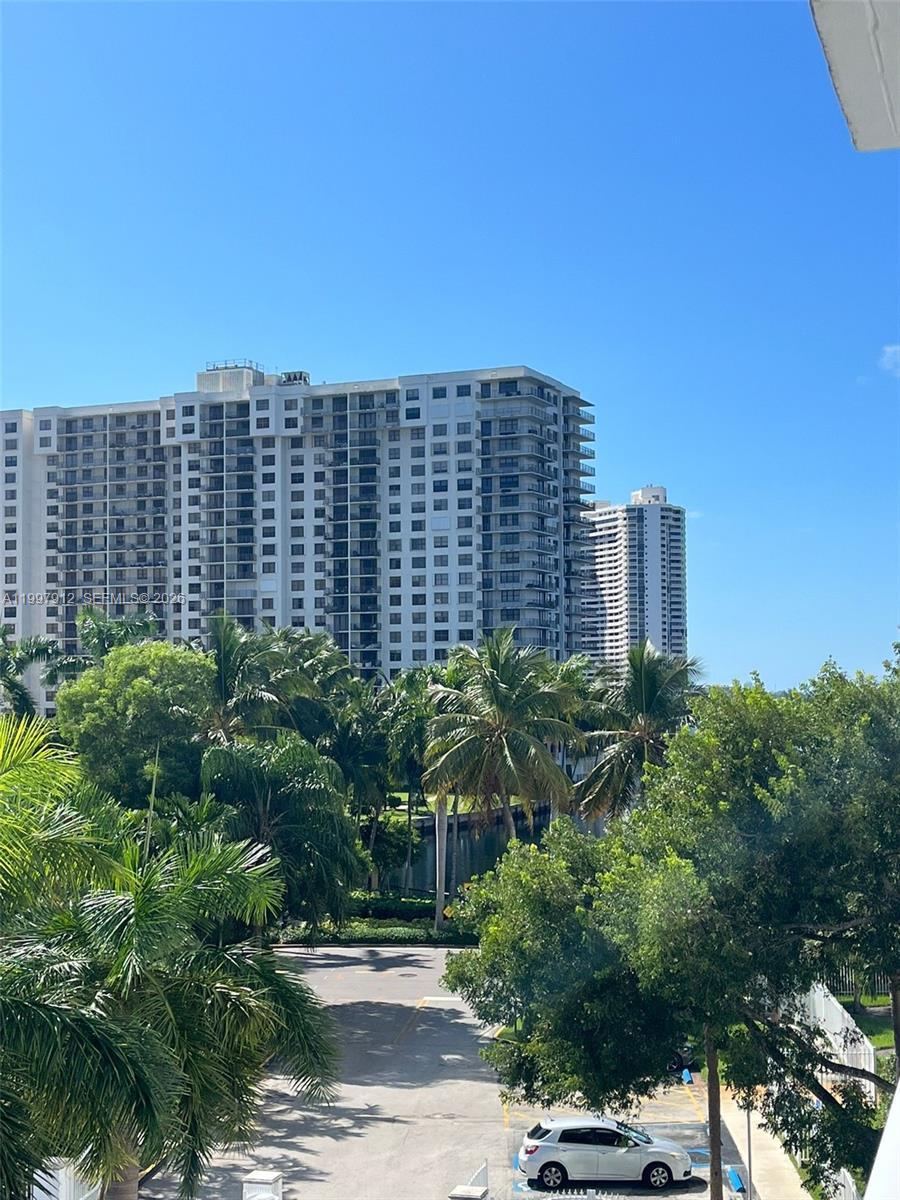 2851 NE 183rd St # 405E, Aventura FL 33160 photo 2