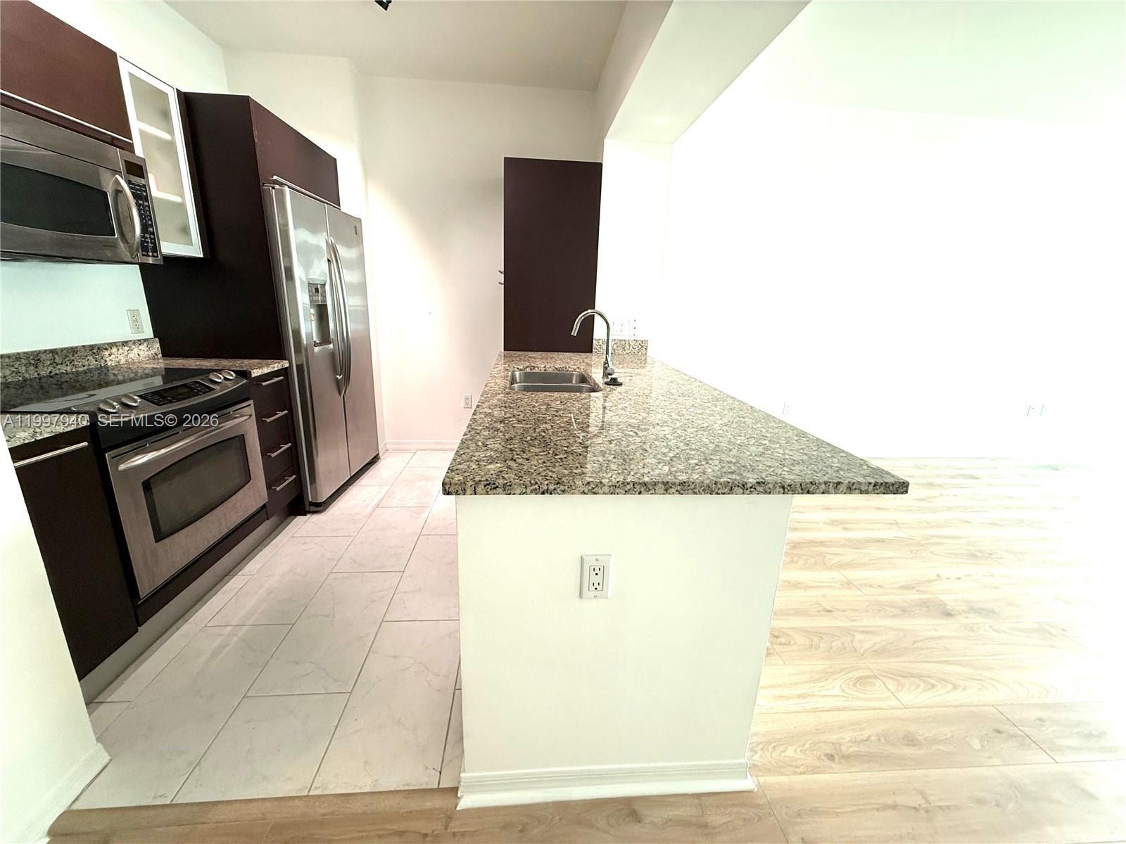 951 Brickell Ave # 1103, Miami FL 33131 photo 2