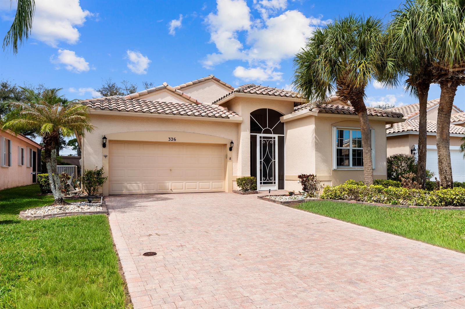 326 NW Toscane Trail, Port St. Lucie FL 34986 photo 2